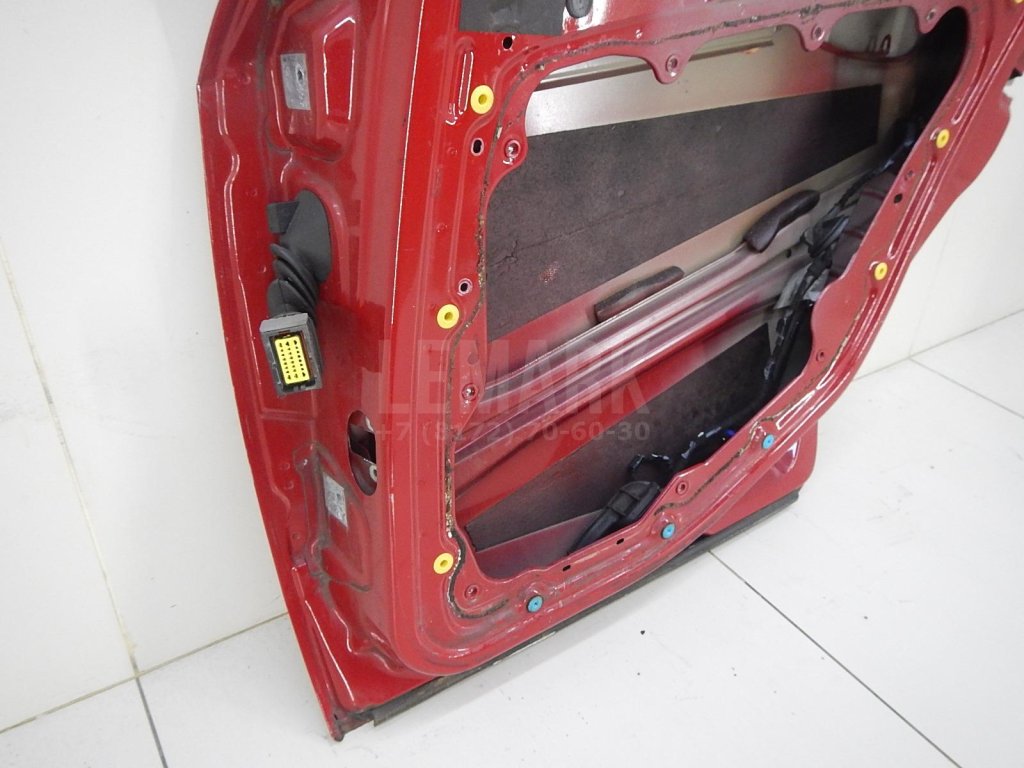 Дверь задняя правая