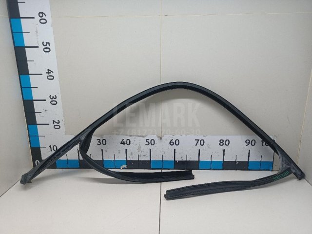 Уплотнитель стекла двери