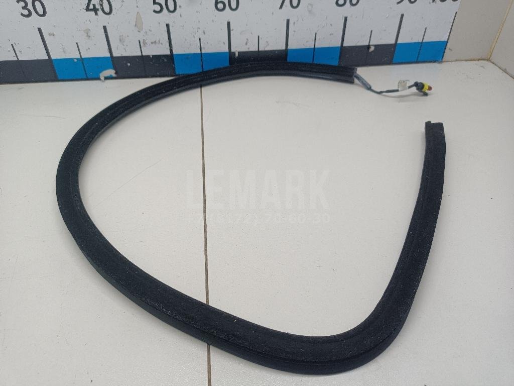 Уплотнитель стекла двери