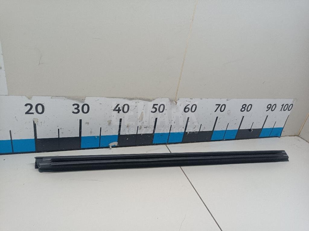 Уплотнитель стекла двери для  Acura MDX 2007-2013