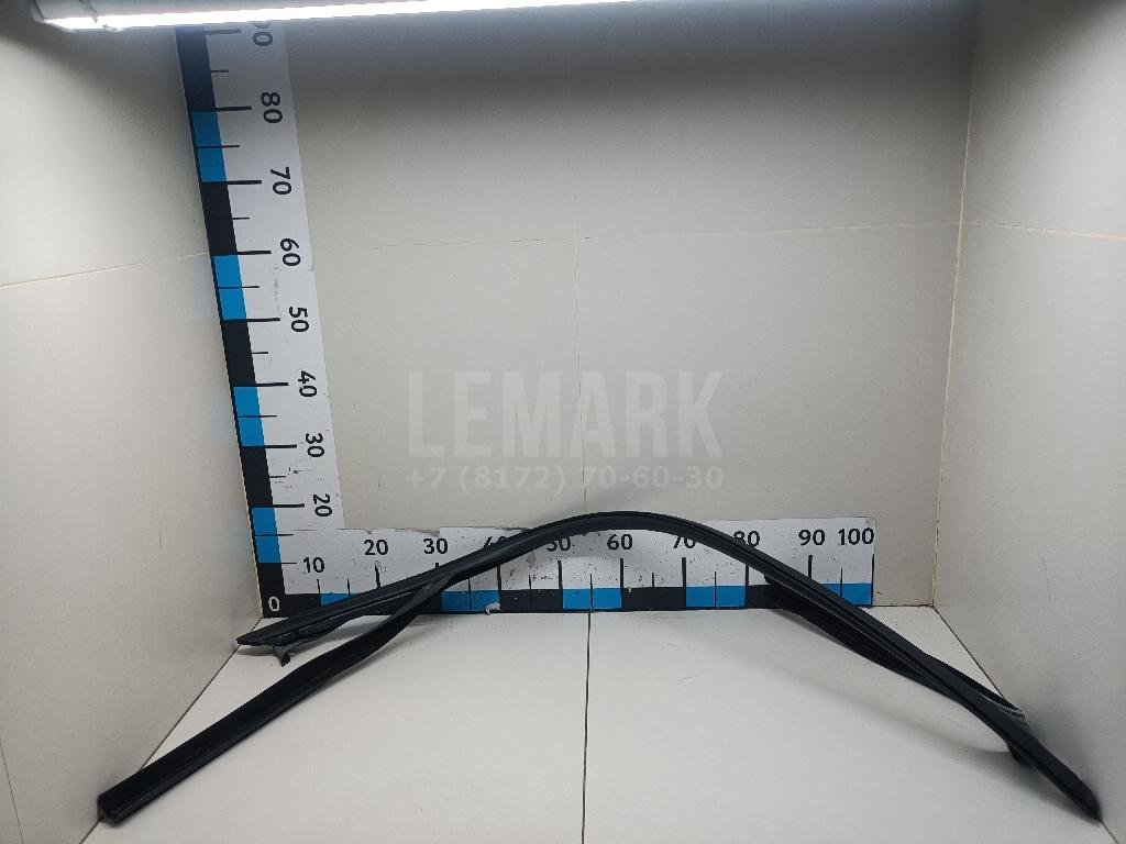 Уплотнитель стекла двери