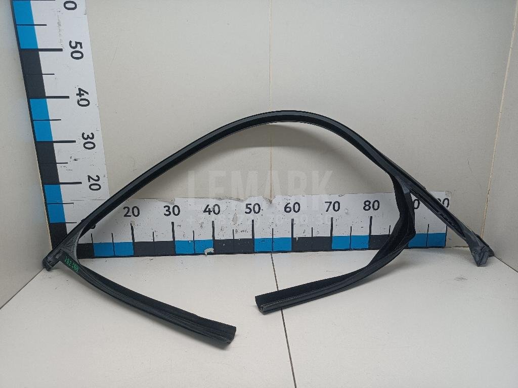 Уплотнитель стекла двери