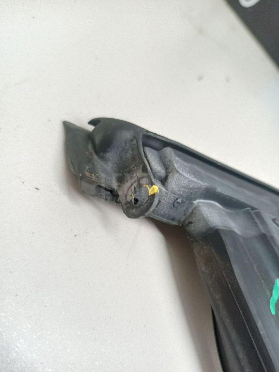 Уплотнитель стекла двери