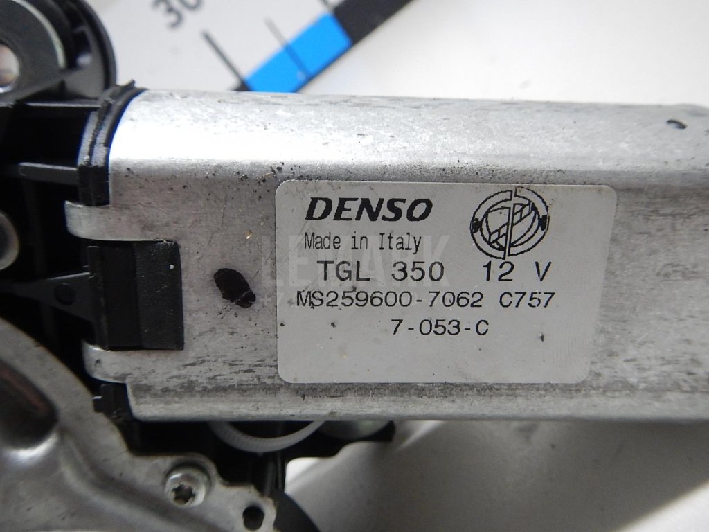 Моторчик стеклоочистителя задний