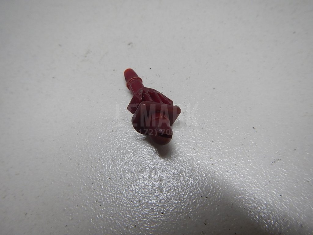 Форсунка омывателя зад стекла