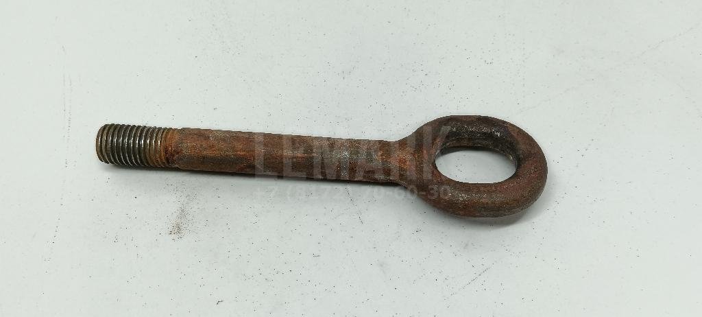 Крюк буксировочный