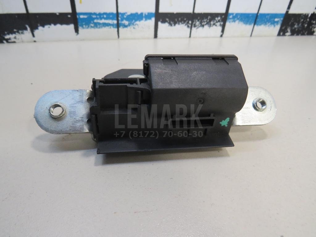 Замок багажника