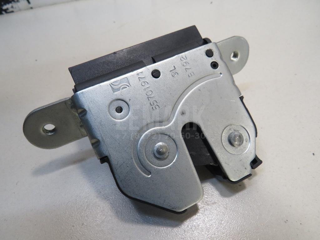 Замок багажника