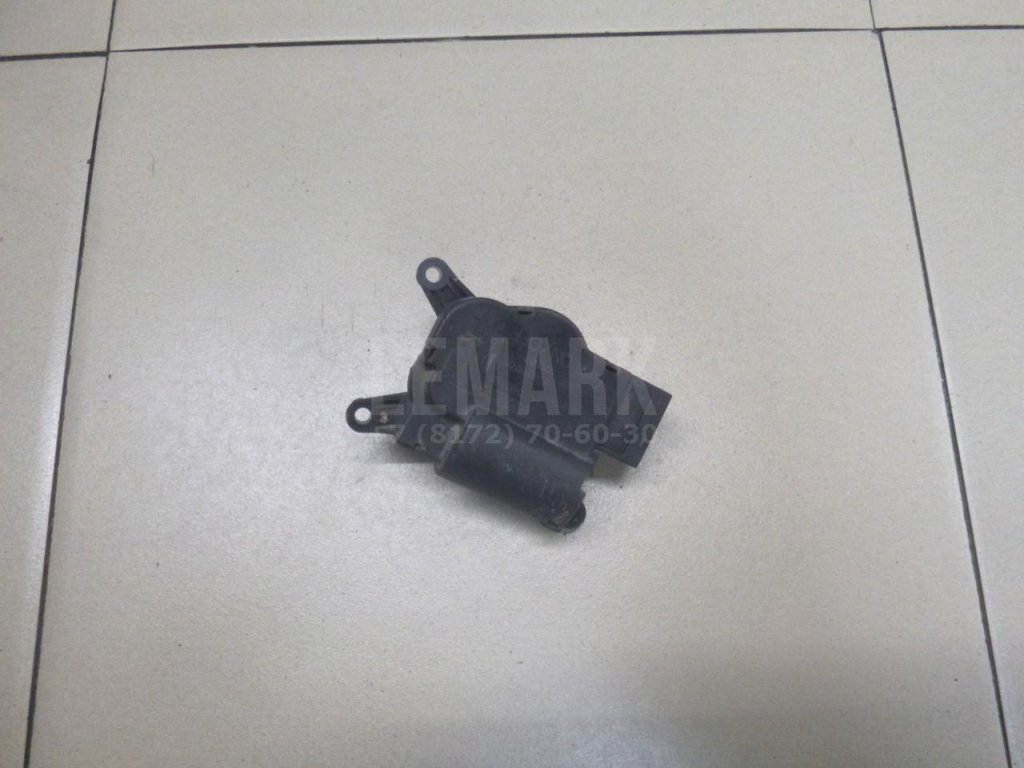 Моторчик заслонки отопителя