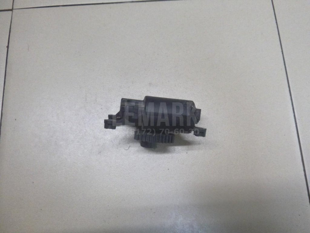 Моторчик заслонки отопителя