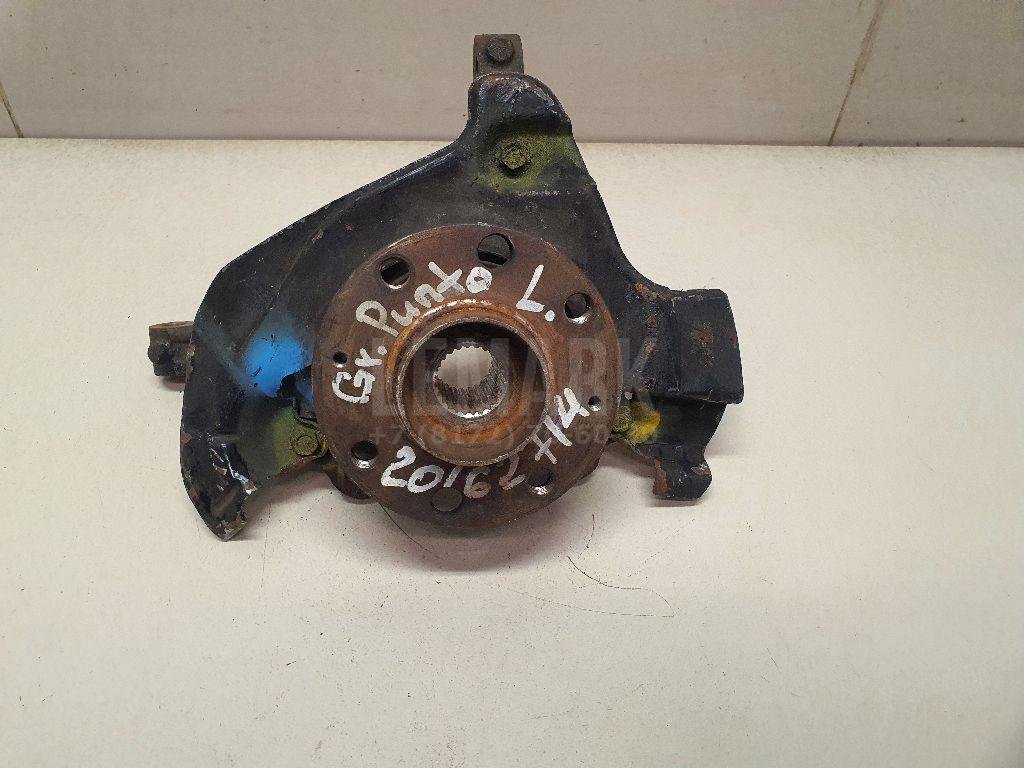 Кулак поворотный передний левый