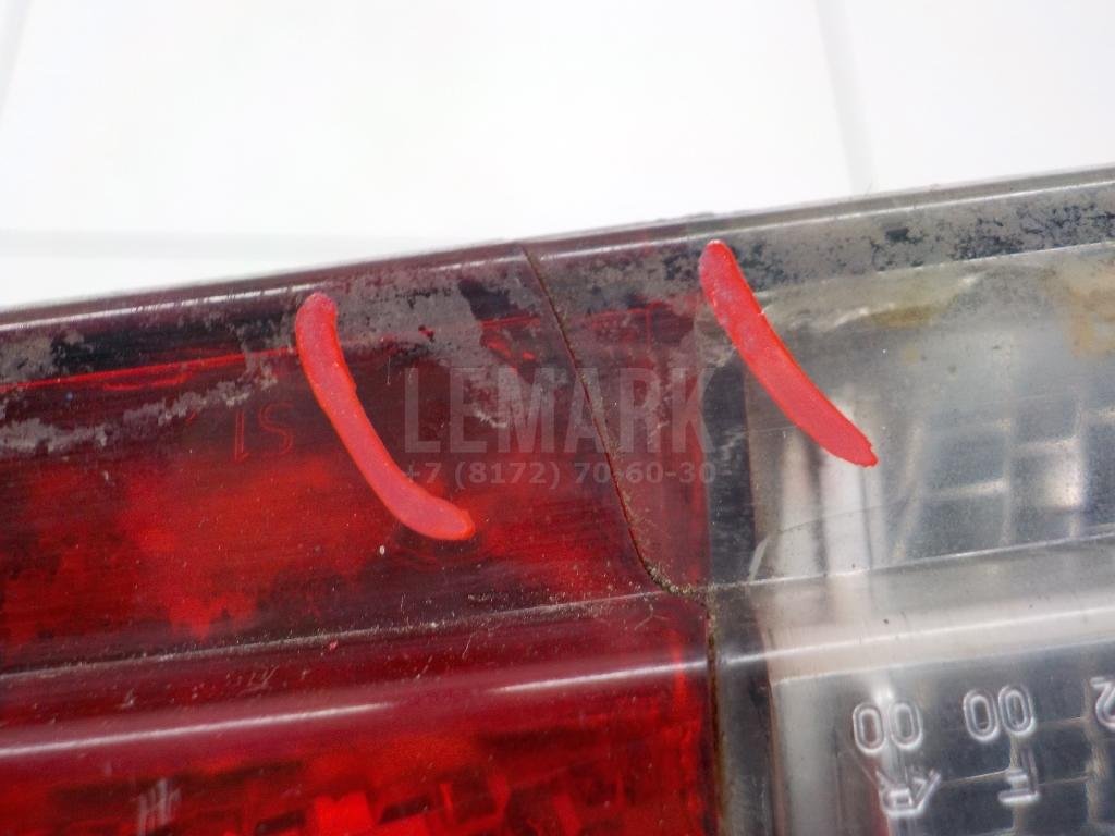 Фонарь задний в бампер правый