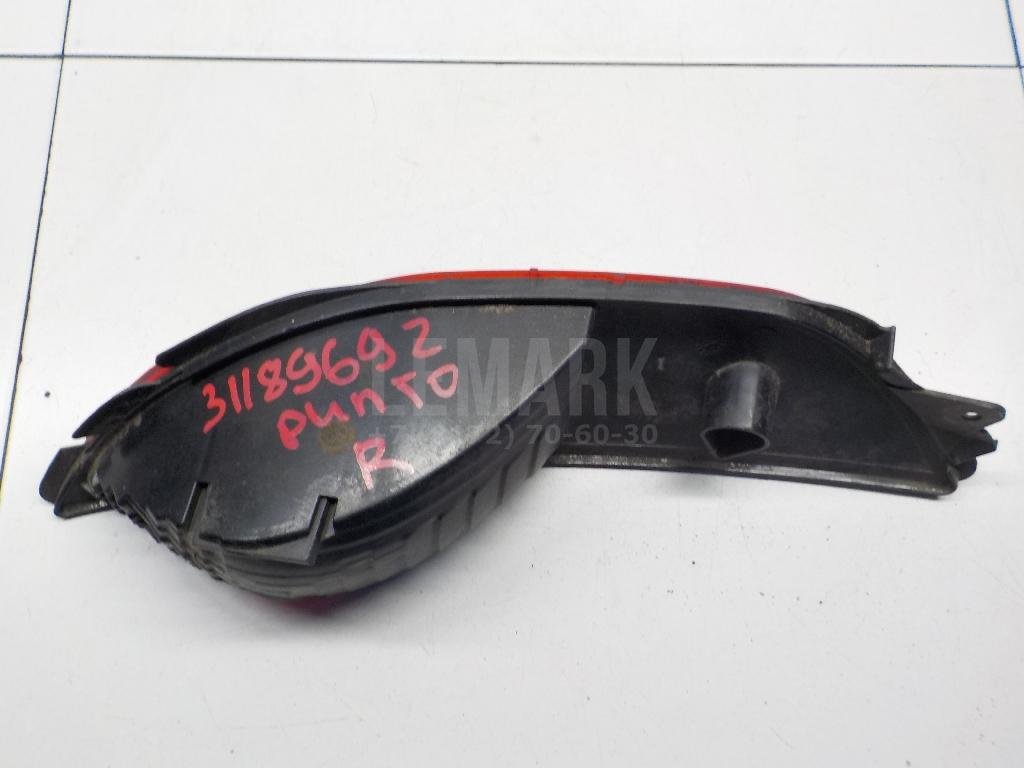 Фонарь задний в бампер правый