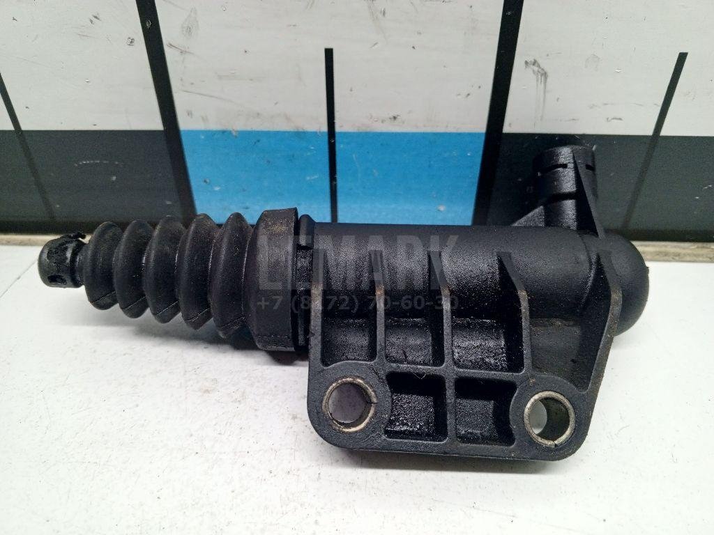 Цилиндр сцепления рабочий