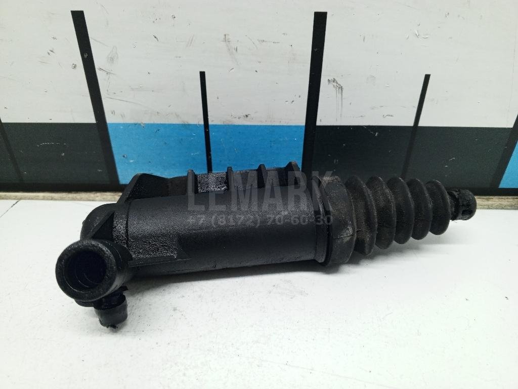 Цилиндр сцепления рабочий