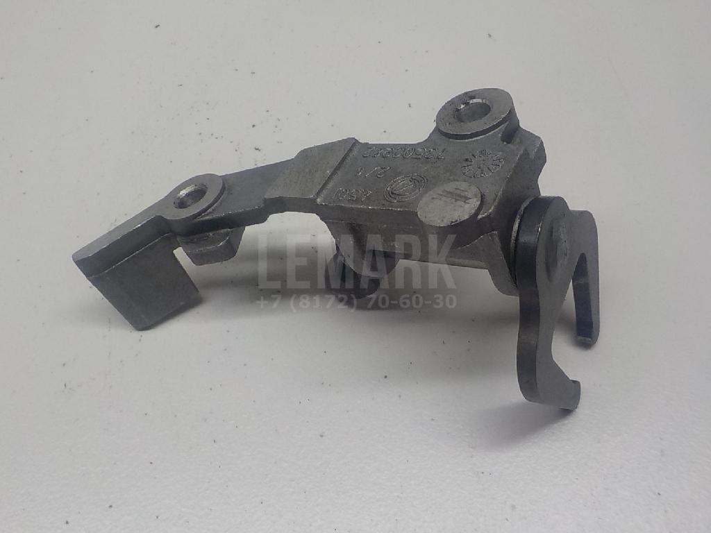 Вилка включения передачи