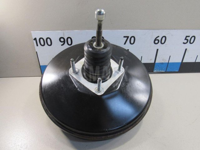 Усилитель тормозов вакуумный