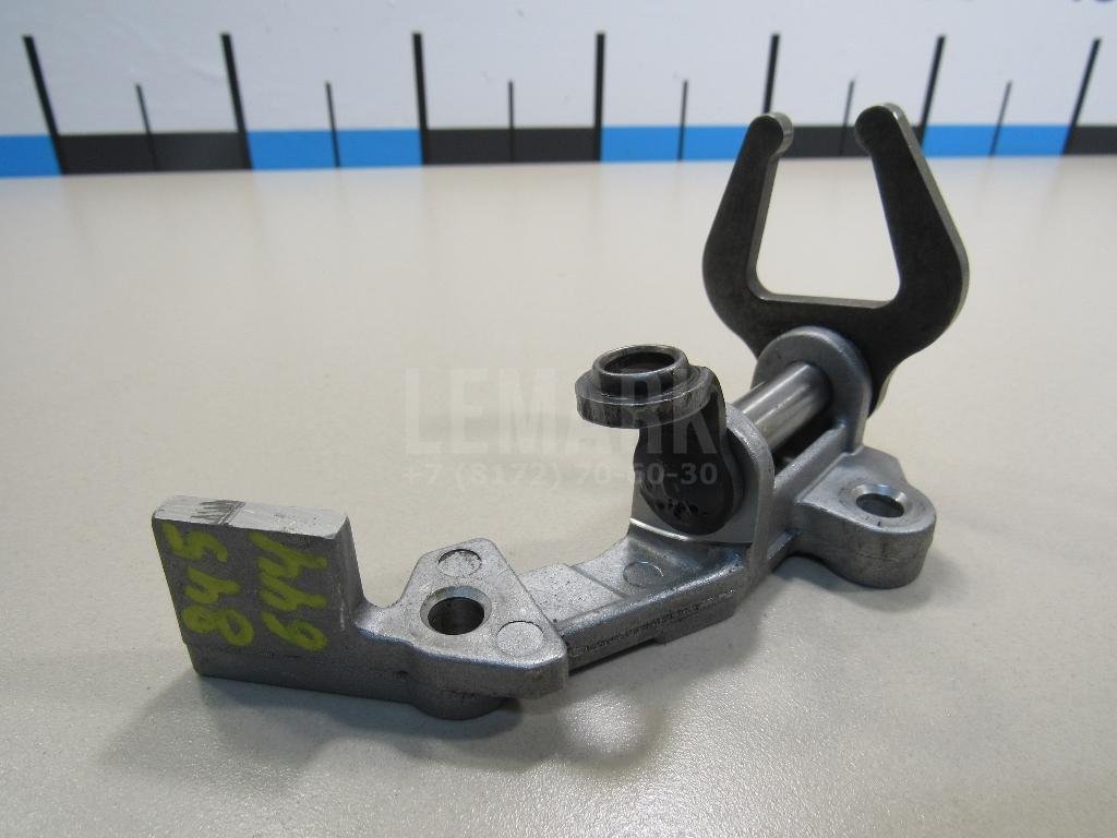 Вилка включения передачи