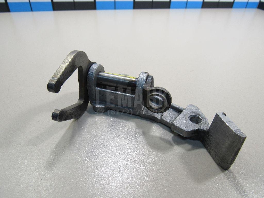 Вилка включения передачи