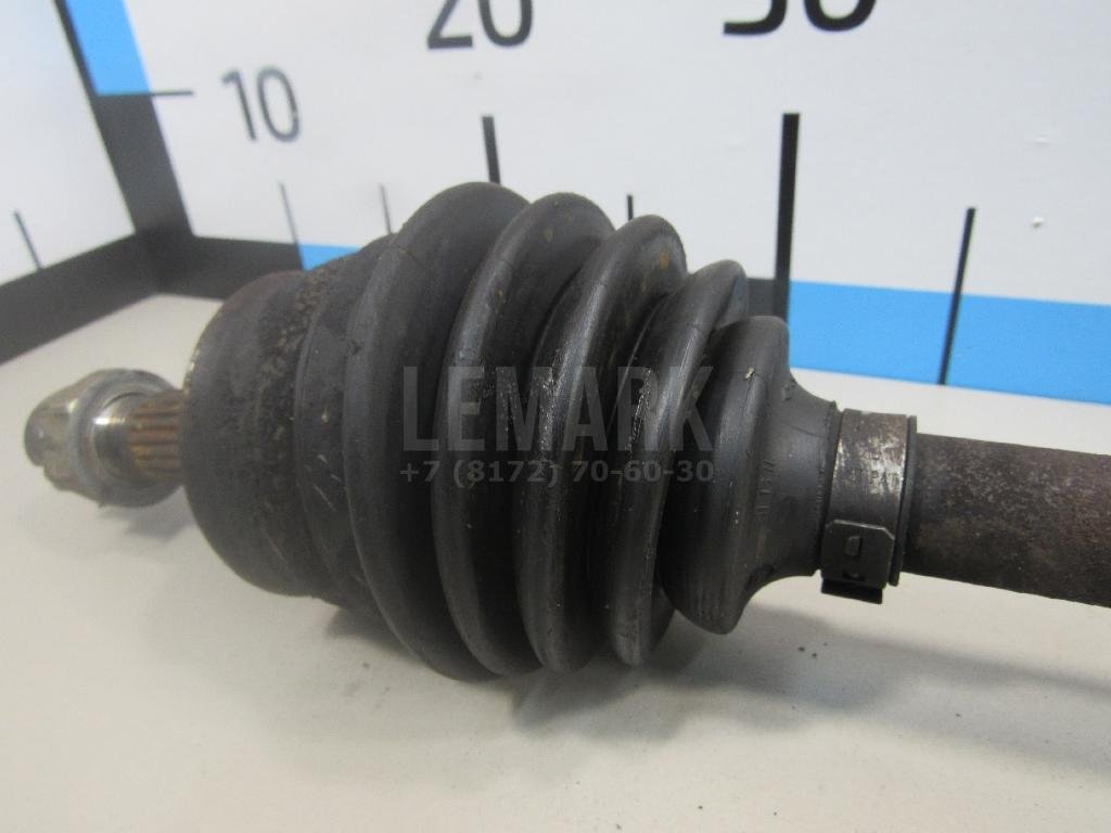 Полуось передняя правая