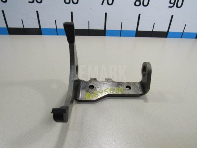 Вилка включения передачи