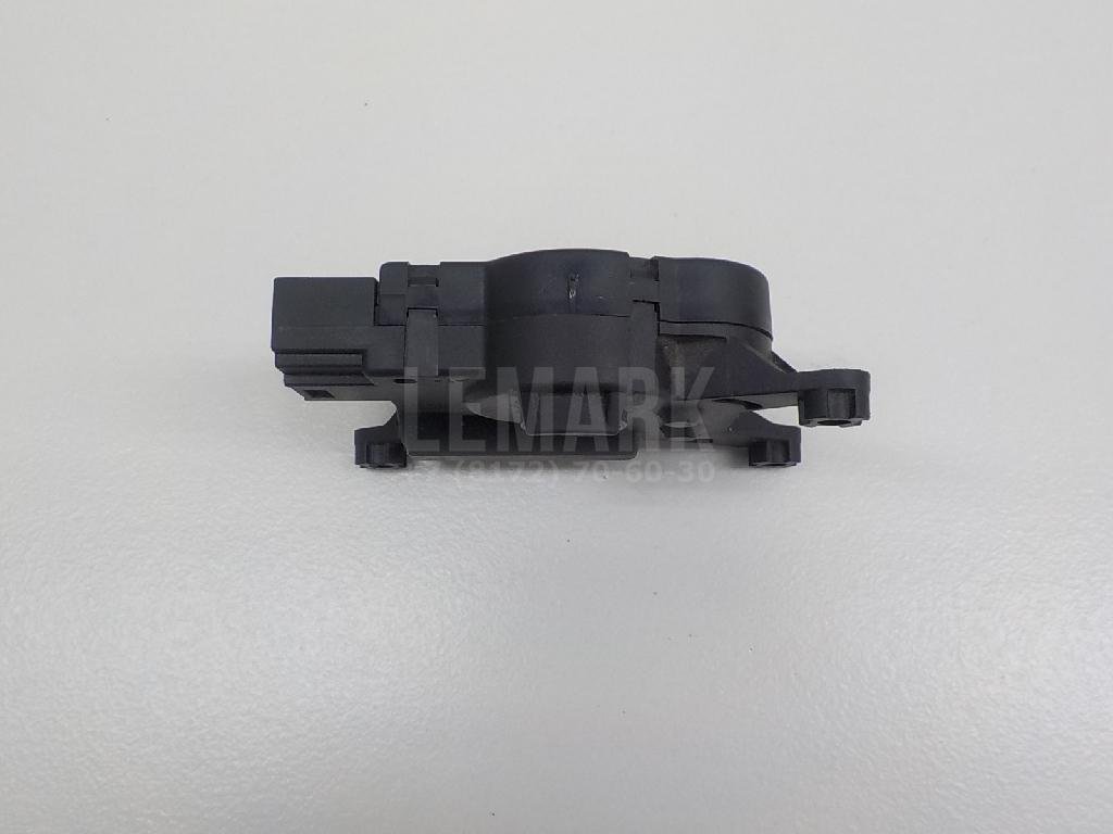 Моторчик заслонки отопителя