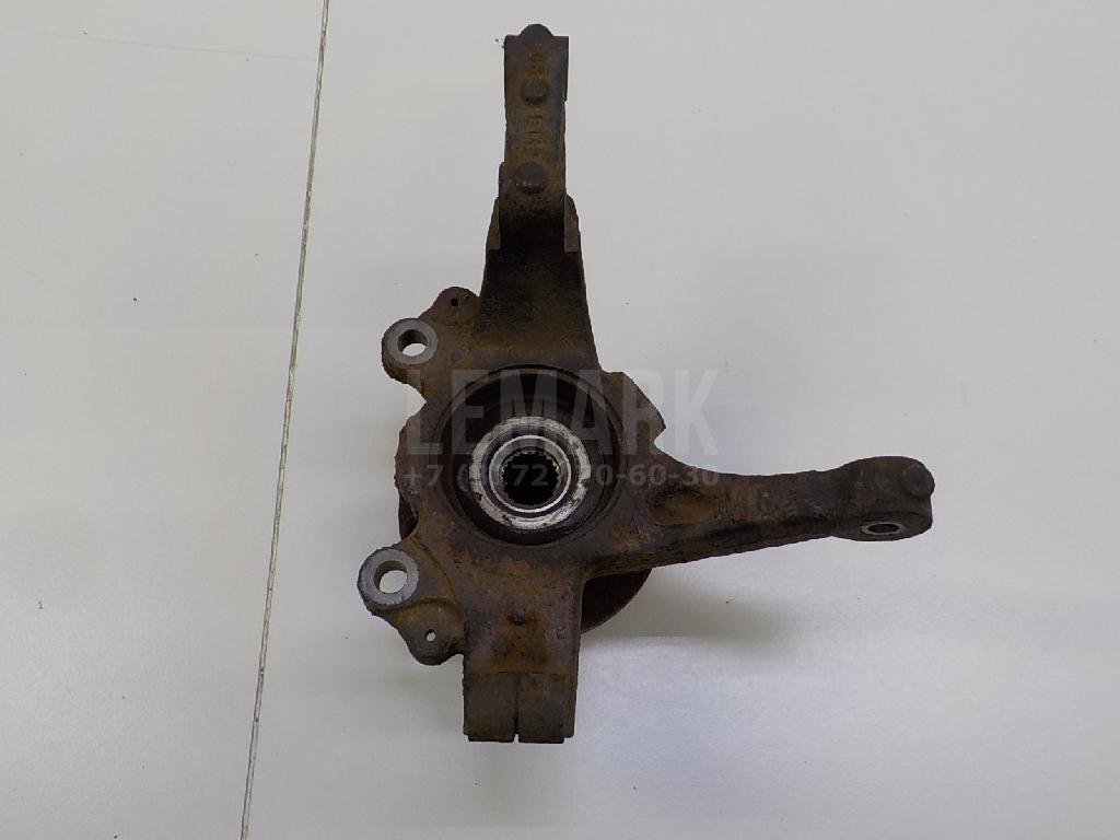 Кулак поворотный передний правый