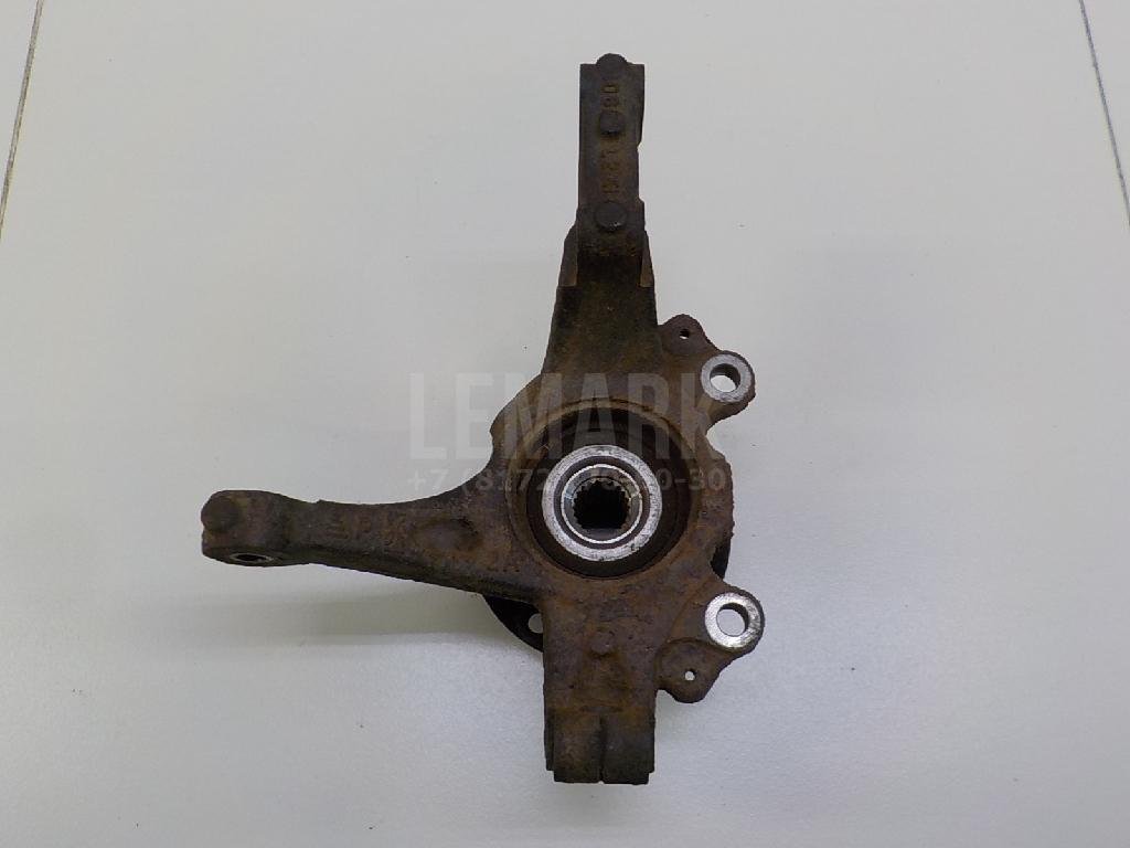 Кулак поворотный передний левый