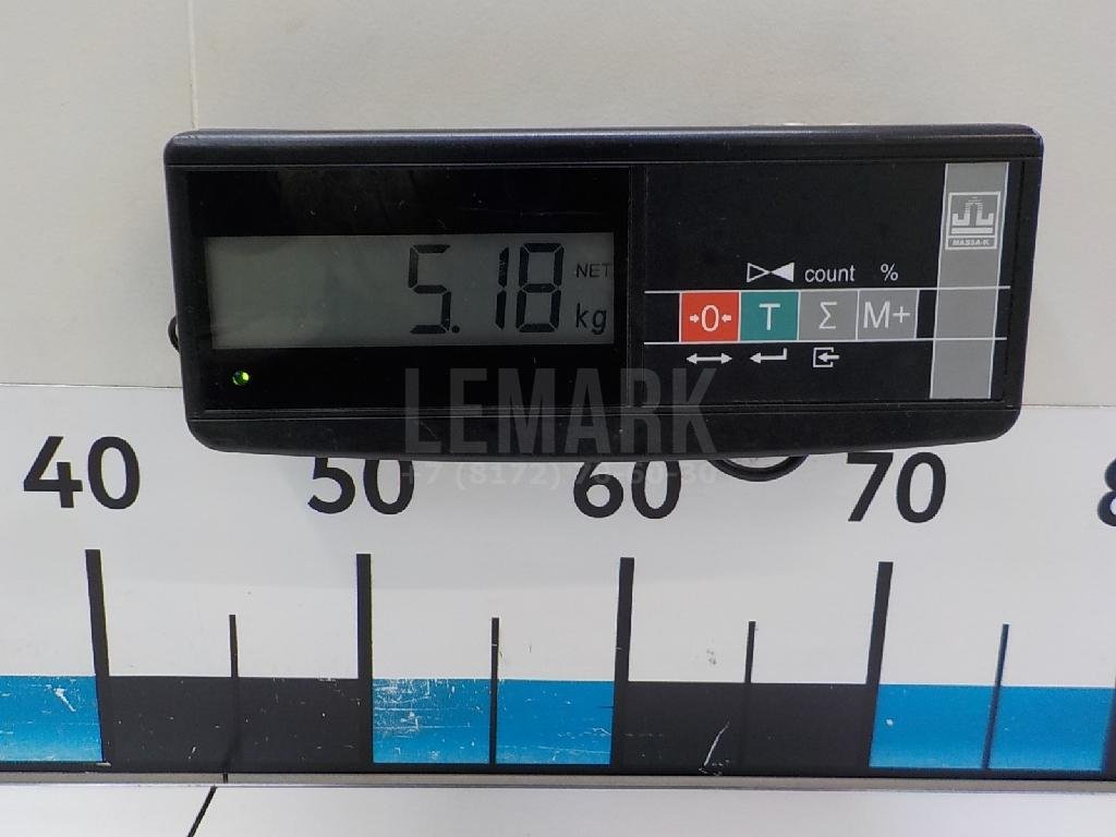 Кулак поворотный передний левый