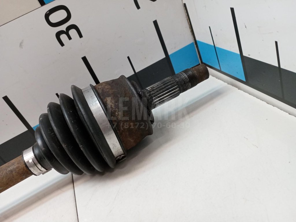 Полуось передняя правая