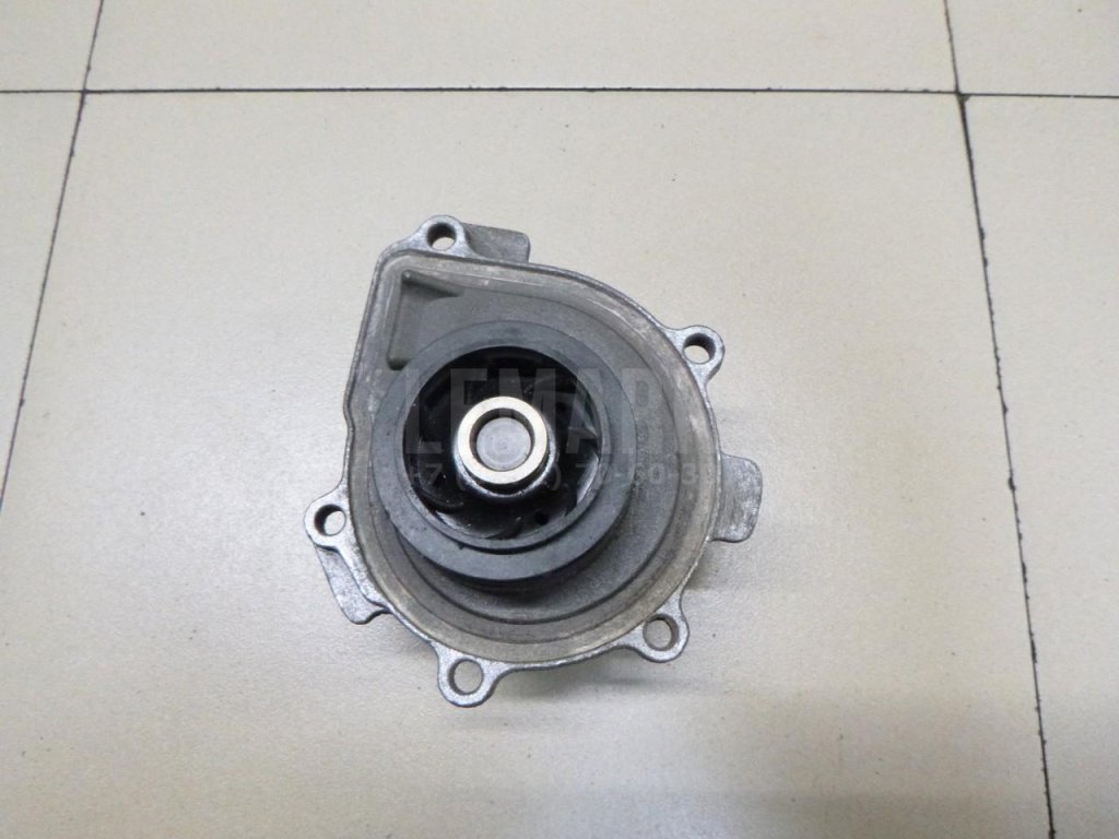 Насос водяной (помпа) для  Audi A3 (8Y) 2020