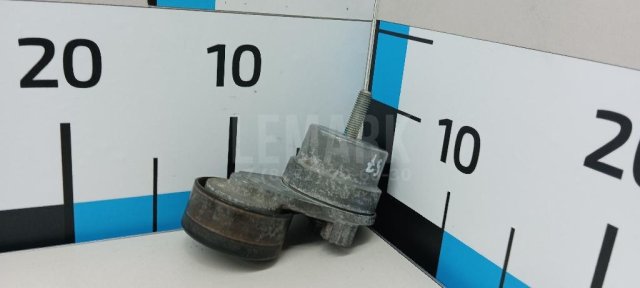 Натяжитель ремня