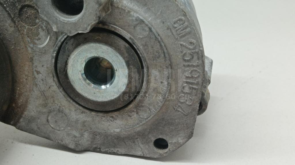 Натяжитель ремня