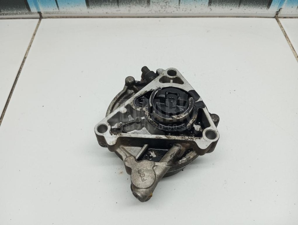 Насос вакуумный