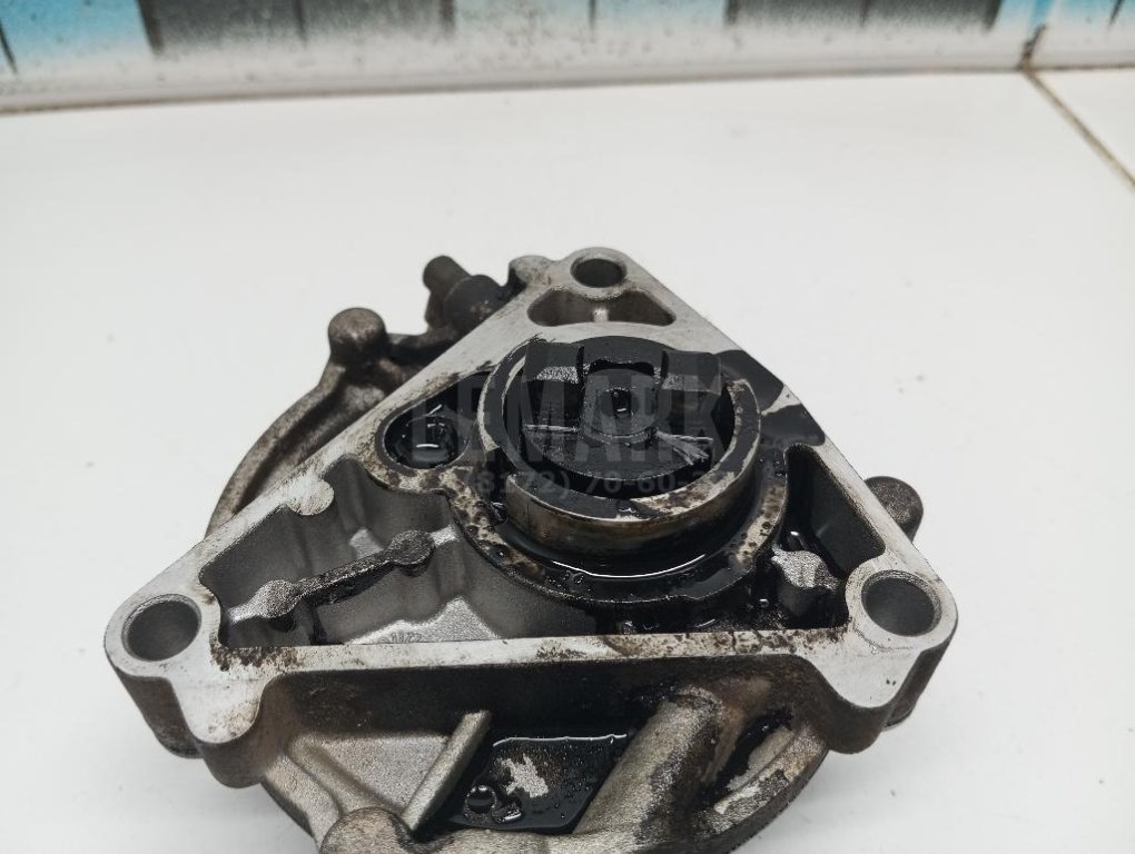 Насос вакуумный