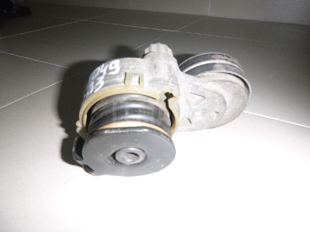 Натяжитель ремня