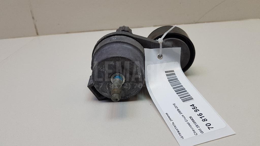 Натяжитель ремня