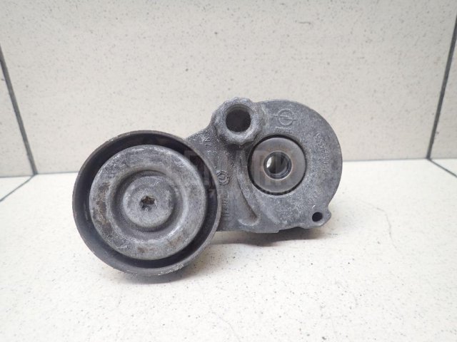 Натяжитель ремня