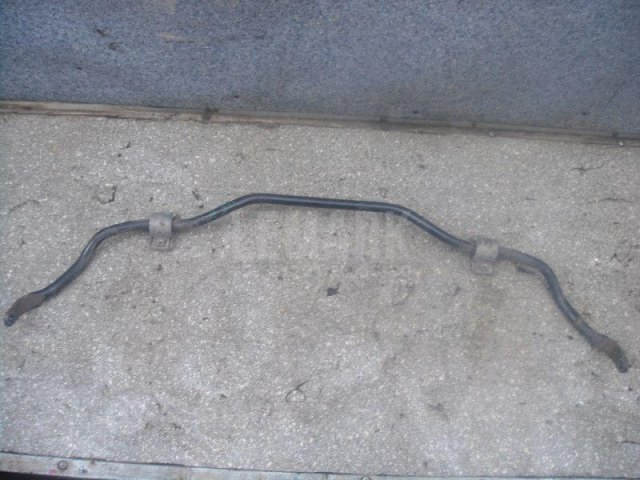 Стабилизатор передний