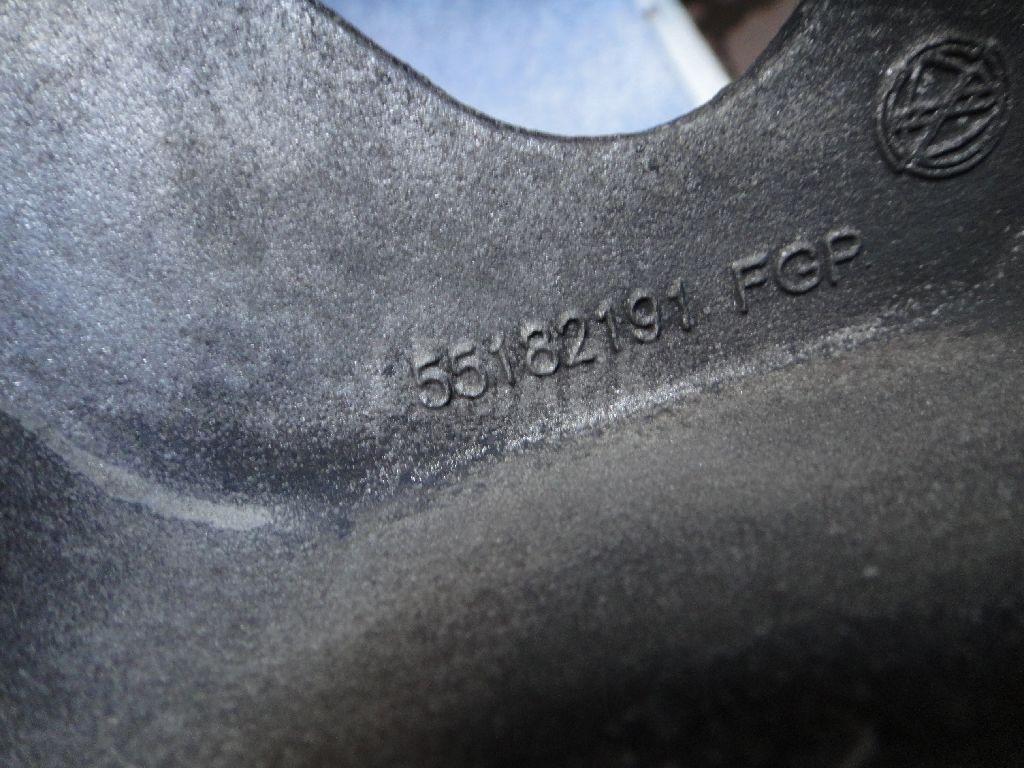 Кронштейн двигателя