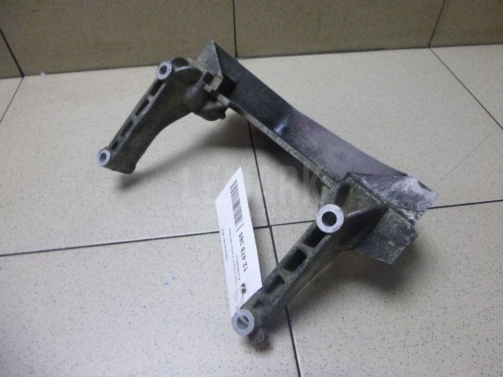 Кронштейн двигателя