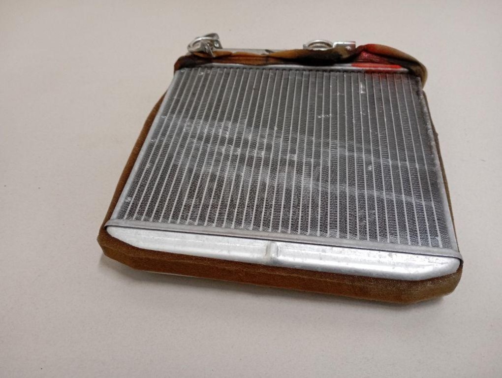 Радиатор отопителя