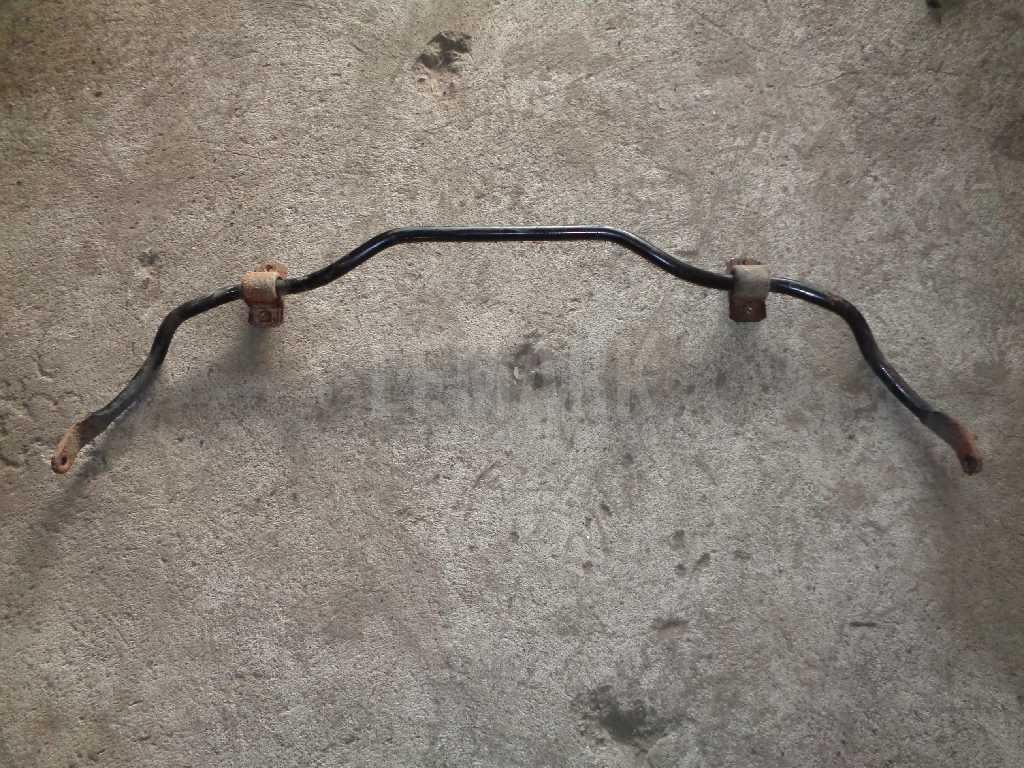 Стабилизатор передний