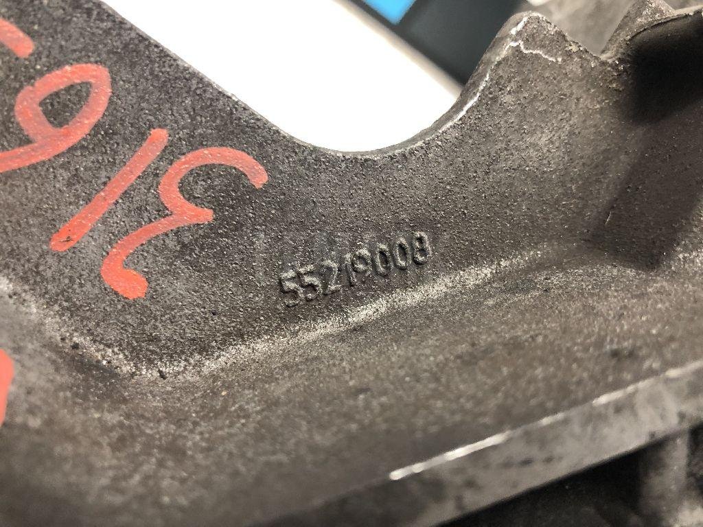 Кронштейн двигателя