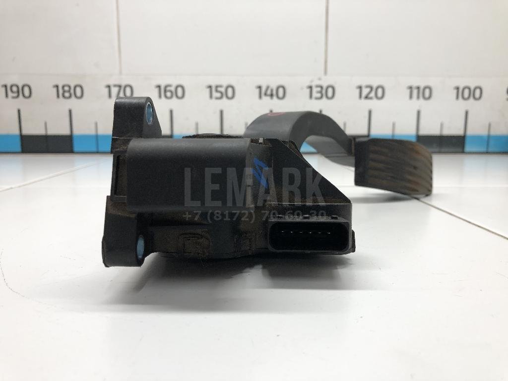 Педаль газа