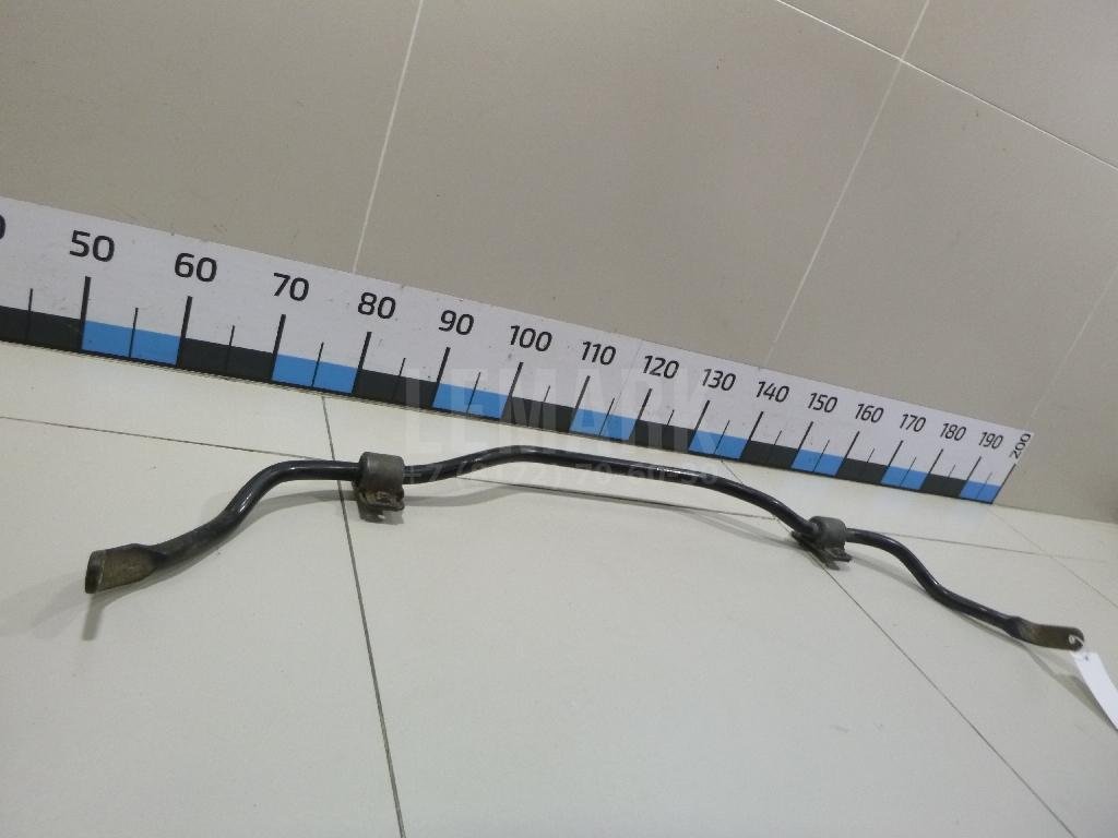 Стабилизатор передний