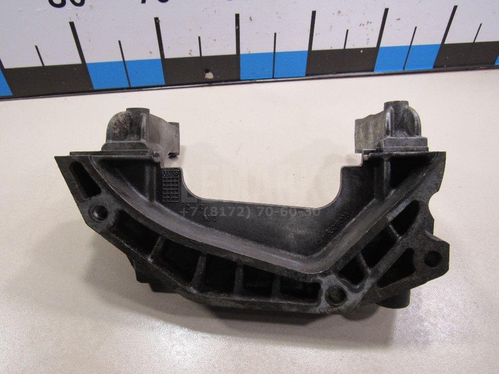 Кронштейн двигателя