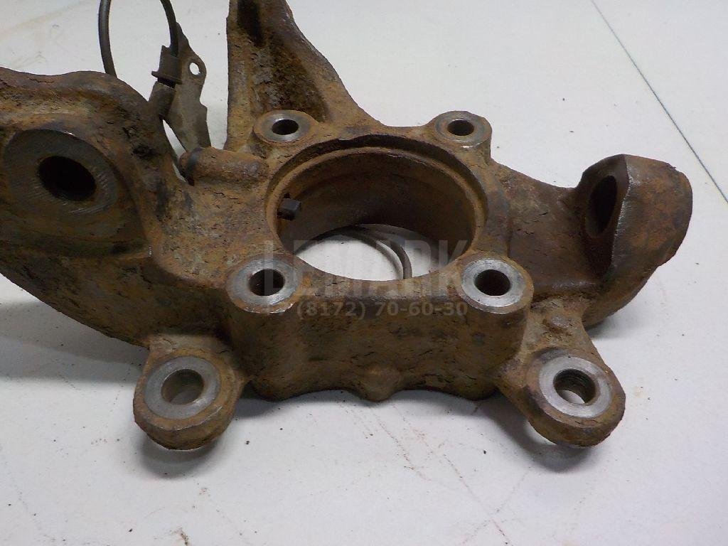 Кулак поворотный передний правый