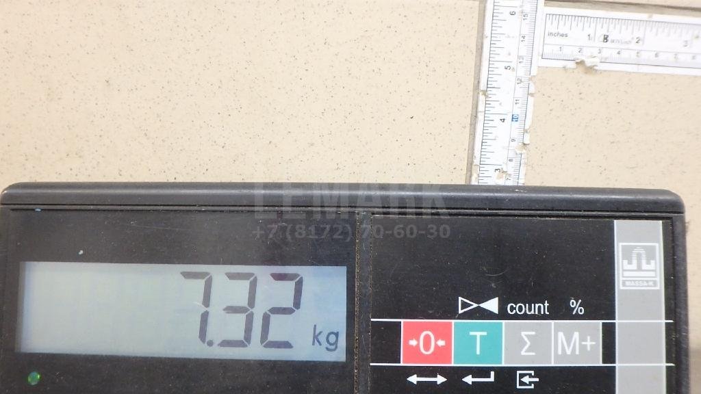 Кулак поворотный передний правый