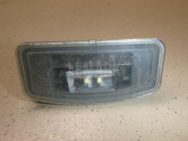 Фонарь подсветки номера